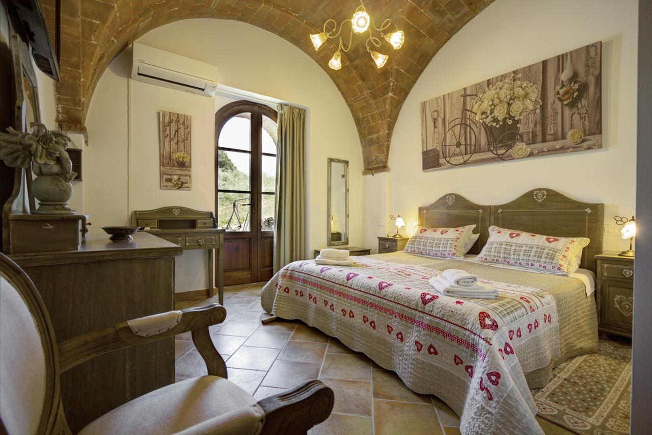 In Canto Sul Poggio Bed & Breakfast Volterra Dış mekan fotoğraf