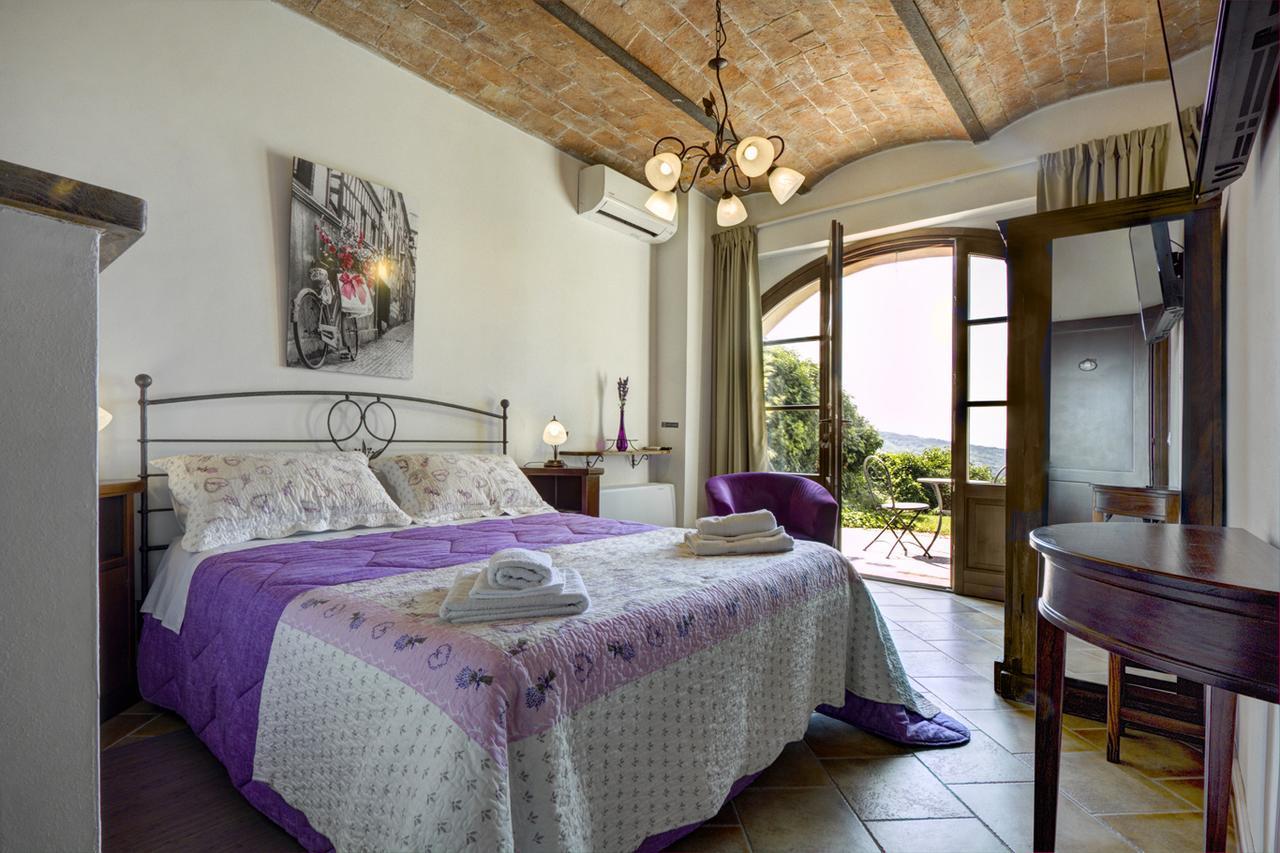 In Canto Sul Poggio Bed & Breakfast Volterra Dış mekan fotoğraf